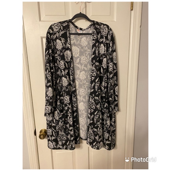 LuLaRoe Sweaters - LuLaRoe Caroline 3xl